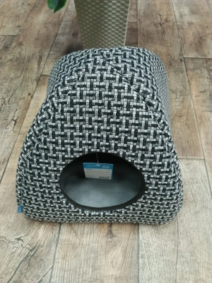 Домик для животных RICH BREED - вигвам с подушкой-подстилкой "Лофт" (40х40х39 см, ТМ PerseiLine)