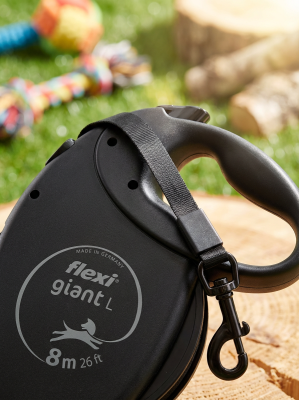 Поводок-рулетка Flexi Giant tape L 8 м, 50кг, Black edition, черная