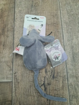 Игрушка GoSi для кошек "Крыса ТАНЯ с валерианой, хвост-" серая 15см