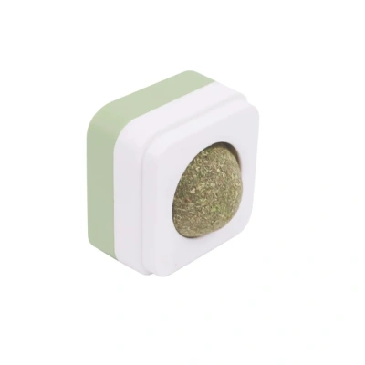 Игрушка для кошек Шарик с кошачьей мятой в футляре Mpets 20644299