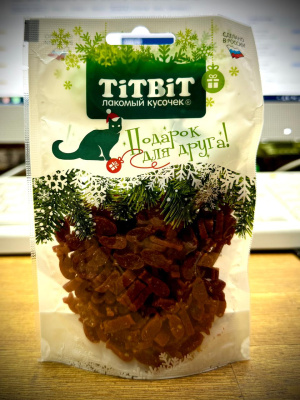 Лакомство Титбит для кошек  Новогодняя коллекция  Рыбки с лососем 50г