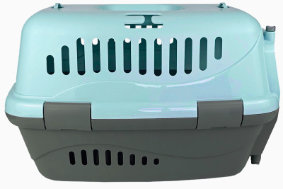 Переноска для животных "Турне" M с пластиковой дверцей (коврик+ремень) 48*32*32 см голубая 16221