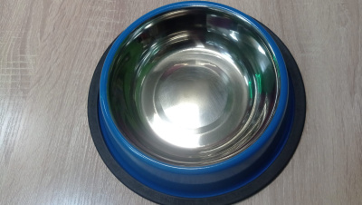 Миска нескользящая синяя 900 мл